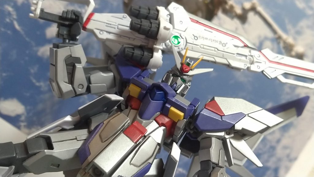 デザインが好みすぎて当時4セットも買ったものの自分の工作力が低すぎて封印していたカレトヴルッフをようやくひとつ作りましたwいやぁやっぱりカッコイイ!
初めて改造に挑戦したことや、GW中になんとか完成に漕ぎ着けたことが嬉しすぎてすごい長文になってしまいました…w
あと写真が雑なのも恥ずかしい…w