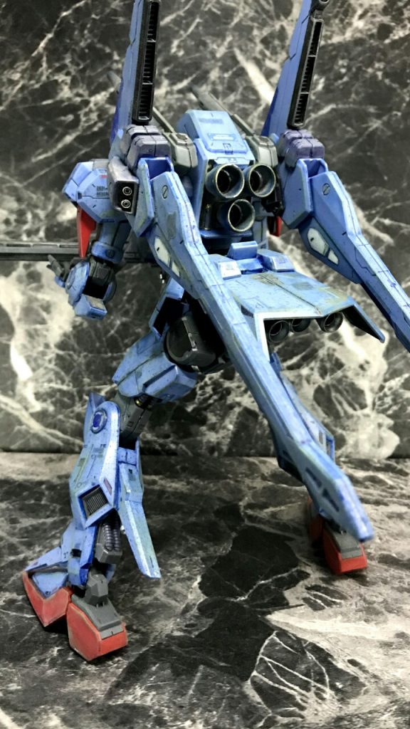 カタパルトから発進するのをイメージして。
背面がやたらセクシーな機体だと再認識しました←