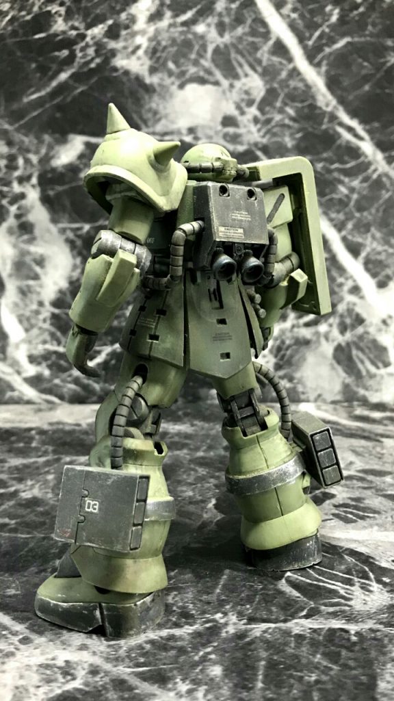 小学生の時、昔のHG08小隊のパッケージに写る作例の写真を眺めながら「この錆や土汚れ・・いったいどうやってるんだろう?」っとかなり不思議に思い、そしてその作例にとても憧れていました。