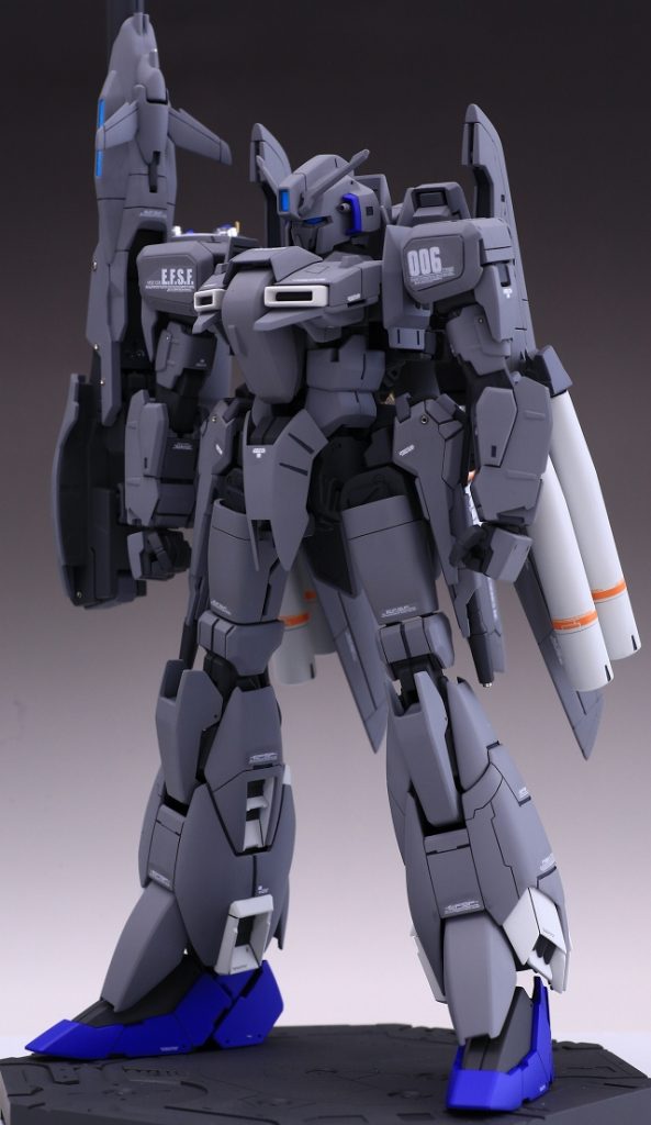 ゼータ系はたくさん作りましたが、このMGゼータプラスのキットには特に個人的な思い入れがあります。というわけでキットの素性をできるだけ活かしつつ、細かい部分で改造を施しました。