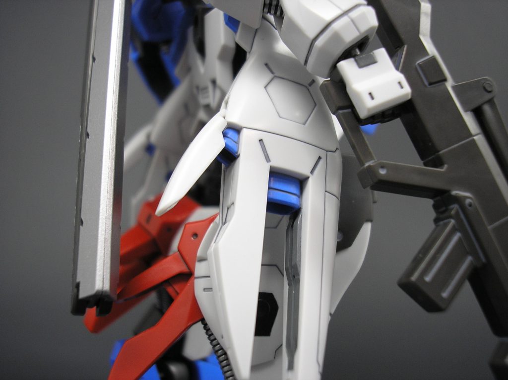 ▲ブーストアーマー(サイドスカート)
この部分もまたアスタロトの特徴の1つ。
このキットで1番塗り分けが大変な部分でもあります。