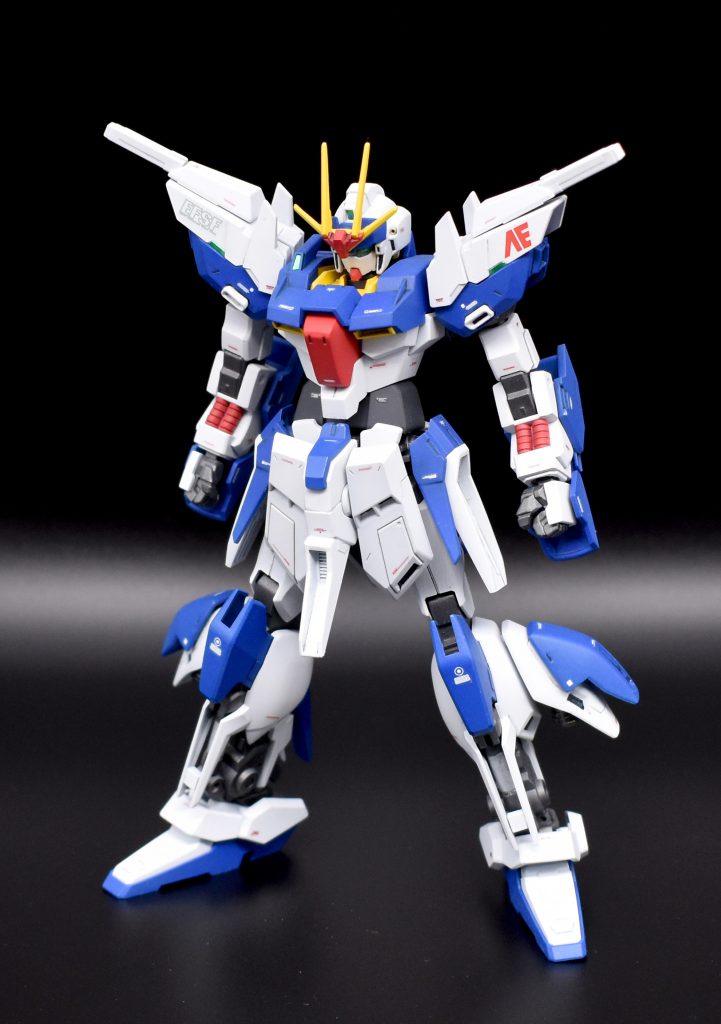 百万式をベースにかっこよさげなパーツを組み合わせています。
ヒロイックさを意識しつつ、このガンプラより前に作ったRX-80Fの発展機をイメージ。