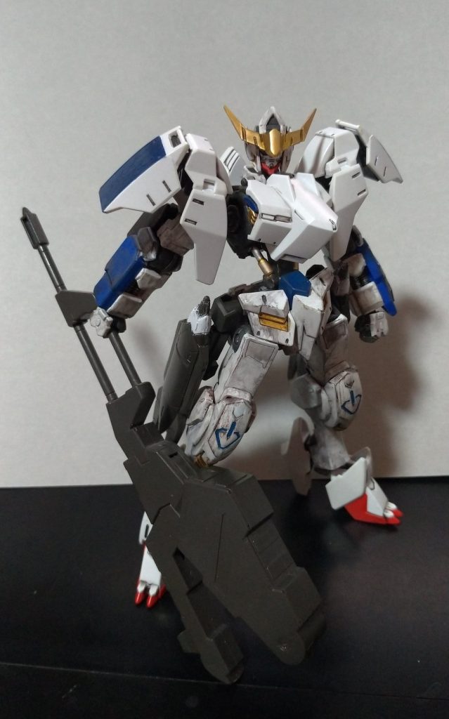 だいたい第六形態にもなります。
こっちの形態もいづれちゃんと塗ってあげたいと思います。
それにしてもニューホワイトって本当に隠蔽力やばいですね。
総てのガンダムマーカーホワイトを過去にするレベル。