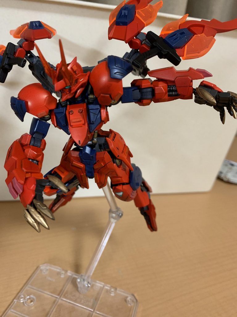 大型ネイルはルプスレクスの面影が残ってます