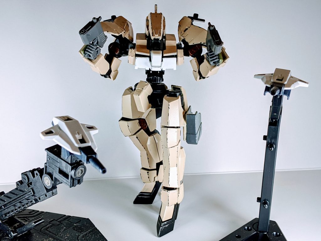 改修部分はビットの3mm軸をカットした部分を3mmピンバイスで開口しただけの小改造。技術がなかっただけとも言う