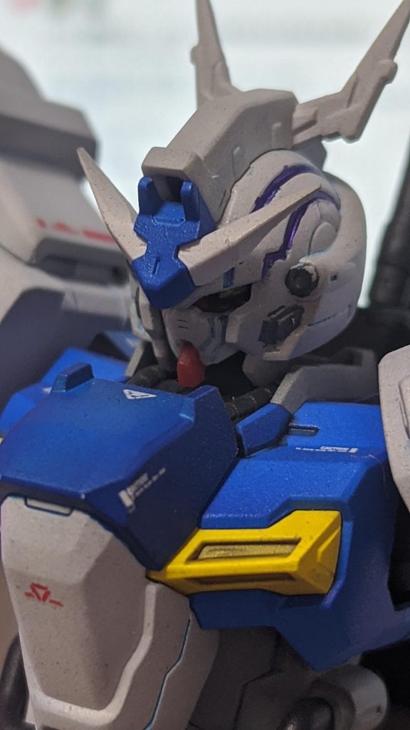 墨入れは白部分は青、グレー、青部分は黒でしています