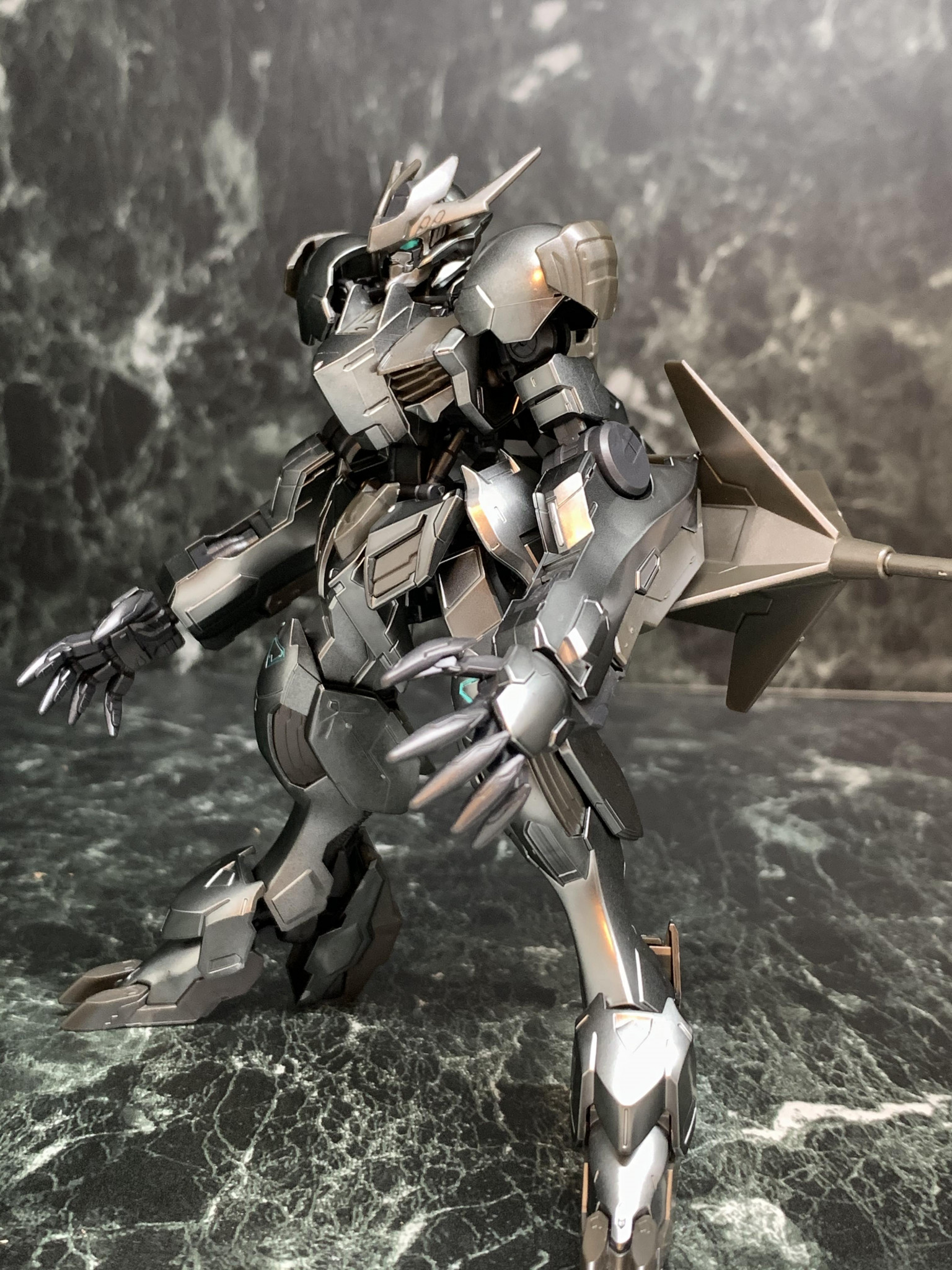 HG ガンダムベース限定 バルバトス ルプスレクス アイアンブラッド 