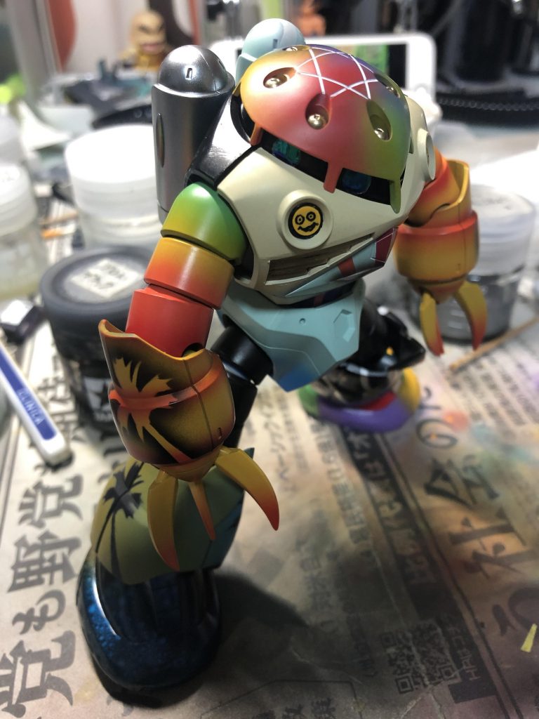 ヤシの木の柄はマスキングでやりました。割とうまく切り取れたかと思います。