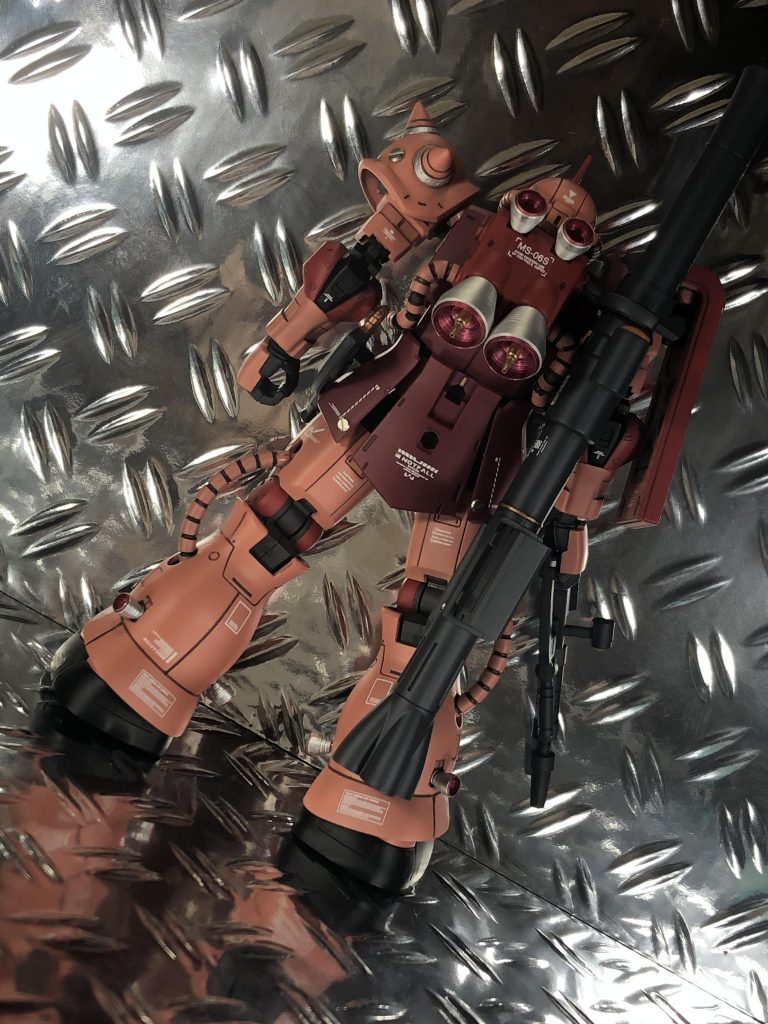 HGオリジン版ザクⅡシャア専用カラー–4枚目/制作者：ぽんじゅ