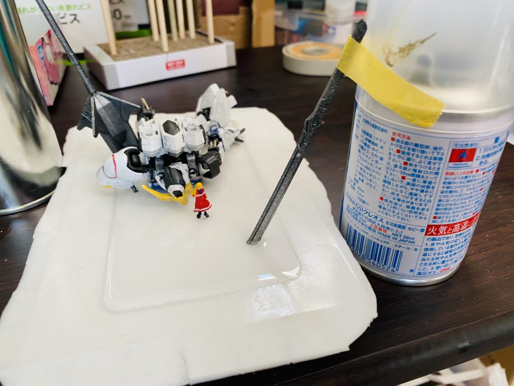 アクリル樹脂で固めて完成