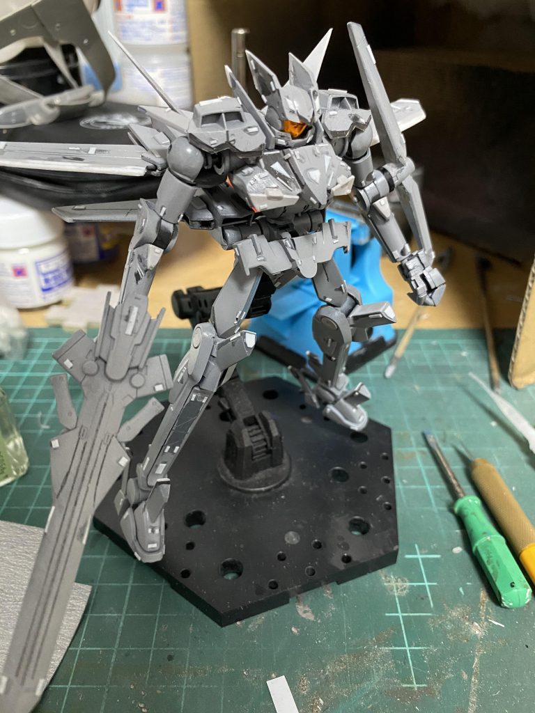 色々とプラ板をつけた状態!
ここからアニメっぽく塗りました~