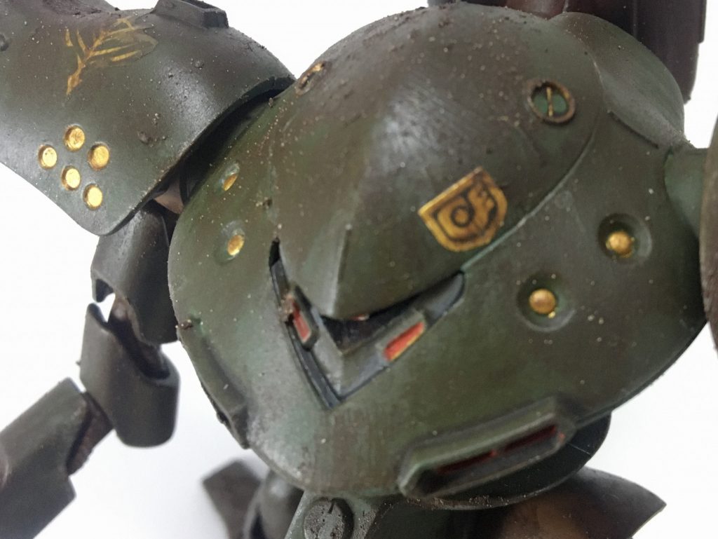 モノアイは今は亡き初代VCドーム赤。
(写ってないやんけ)
初代VCドームはは虹色に光らず、深く純粋な色だったので好きだったのですが…残念。