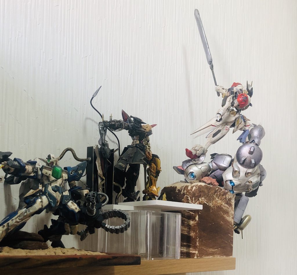 ガンプラ三体目！だんだん背が高くなっていくのが面白い。