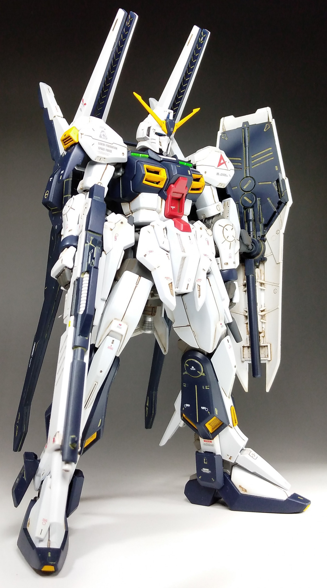 アムロ専用 ガンダムMｋ-Ⅲ｜ゴ彡オステルナさんのガンプラ作品