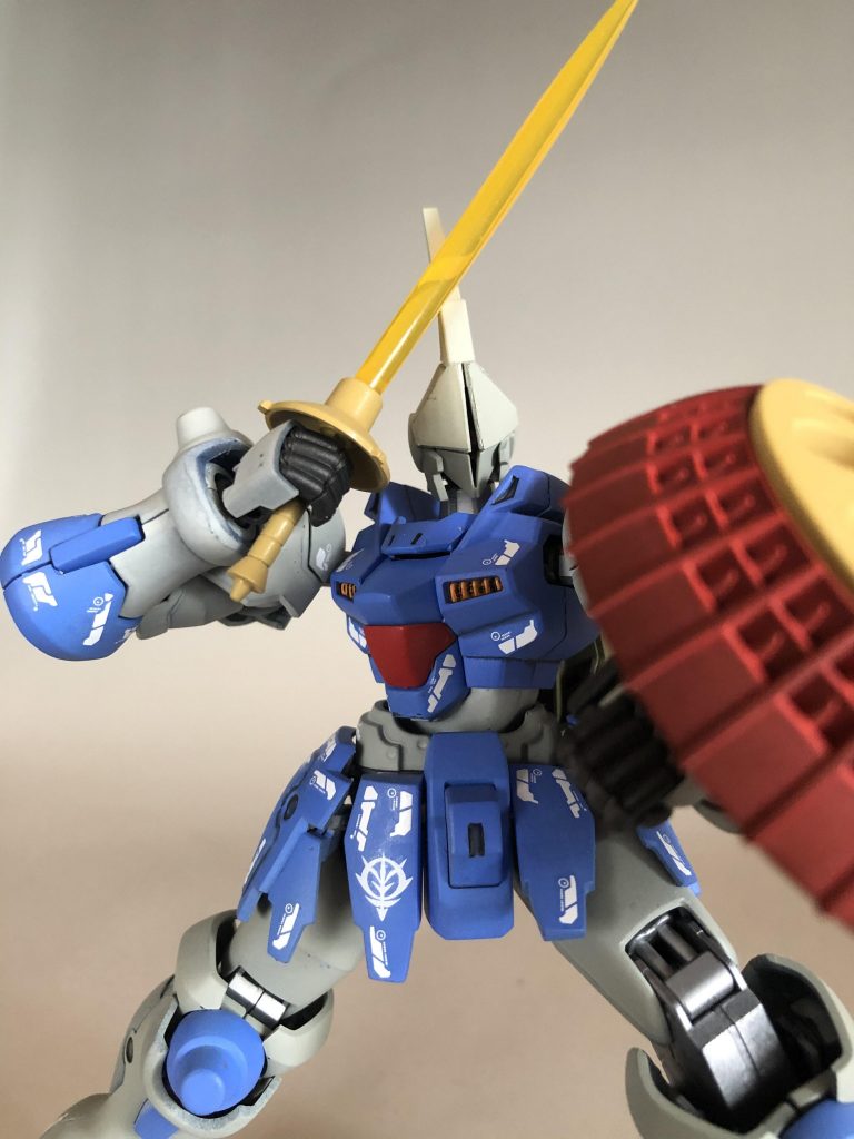 ギャンは、ジオン史上初めてビームサーベルを装備したMSなんだそう。