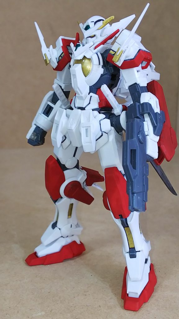 全体像です、持っているビームライフルはOガンダムの物をそのまま使用しています