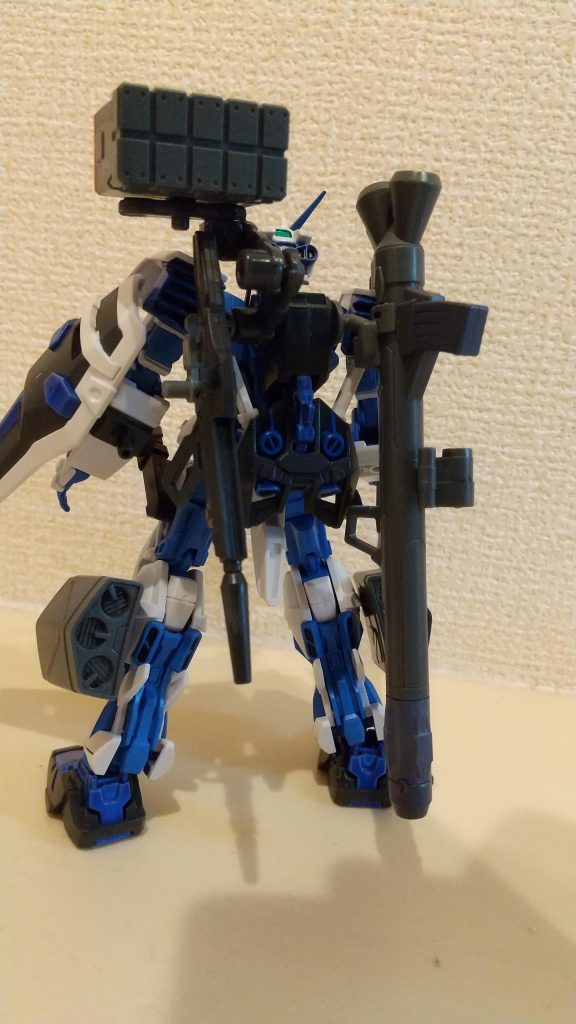 HGアストレイブルーフレーム–3枚目/制作者：バカルディ