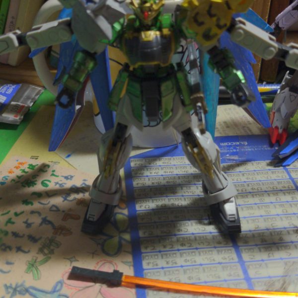 ガンダムジーエンアルトロンデスティ二ー