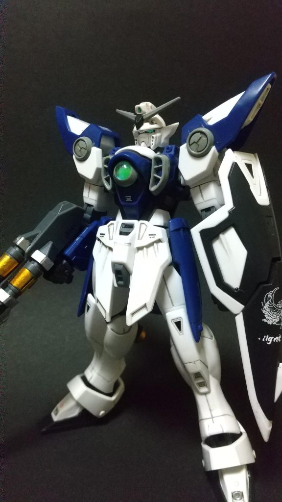 トリコロールが苦手なので僕がガンダムを作るとだいたいこうなります