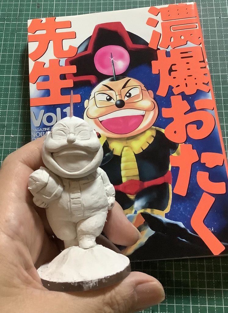 暴尾先生をファンドで製作中ツノには１／１００シャアザク のパーツを使用