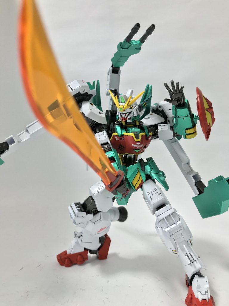 この武器は刀身が赤熱化して相手の装甲を焼き切る