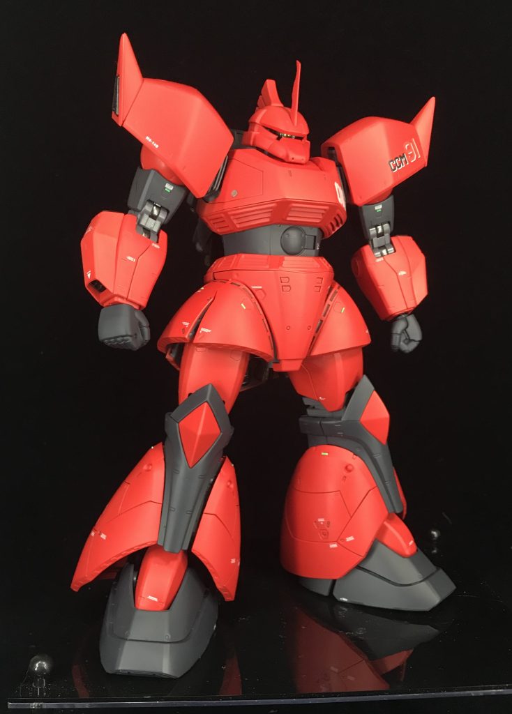 ・0.5mm×0.39mmのプラ棒でグリーンチップを作り各部モールドに設置
・モノアイをVCドームとSPプレート4mmに変更
・バックパックはユーマ専用ゲルググから転用
・胸部にエッチングパーツ取付け
・スミ入れは、エナメルのダークブラウン