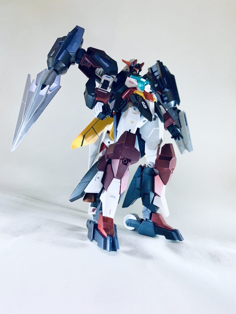 鬼のツノのようなアンテナは赤に変更。
これだけでもイカツさが増した気がします♪