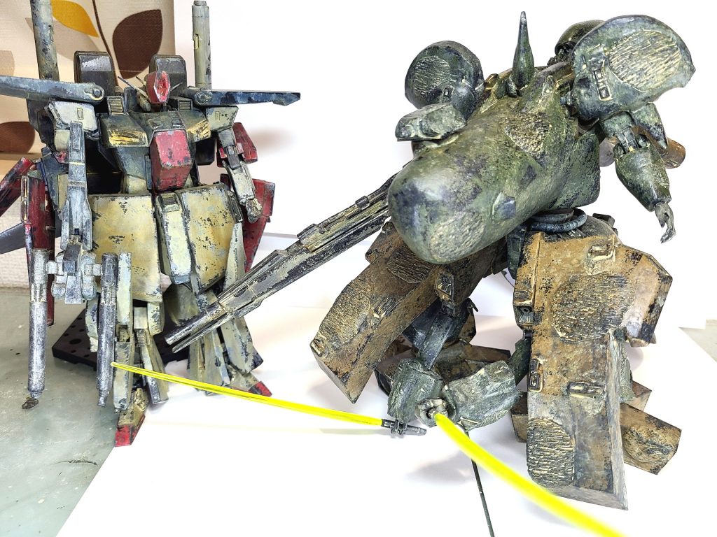 以前投稿したライバル機であるジークフリートと比べて。