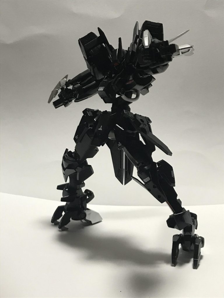 射撃で!!
グレイズとかのライフルと同じような連射、威力を有している