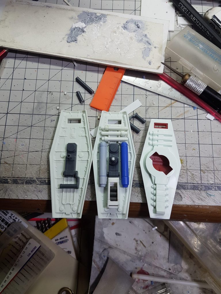 シールドの裏はこんな感じ