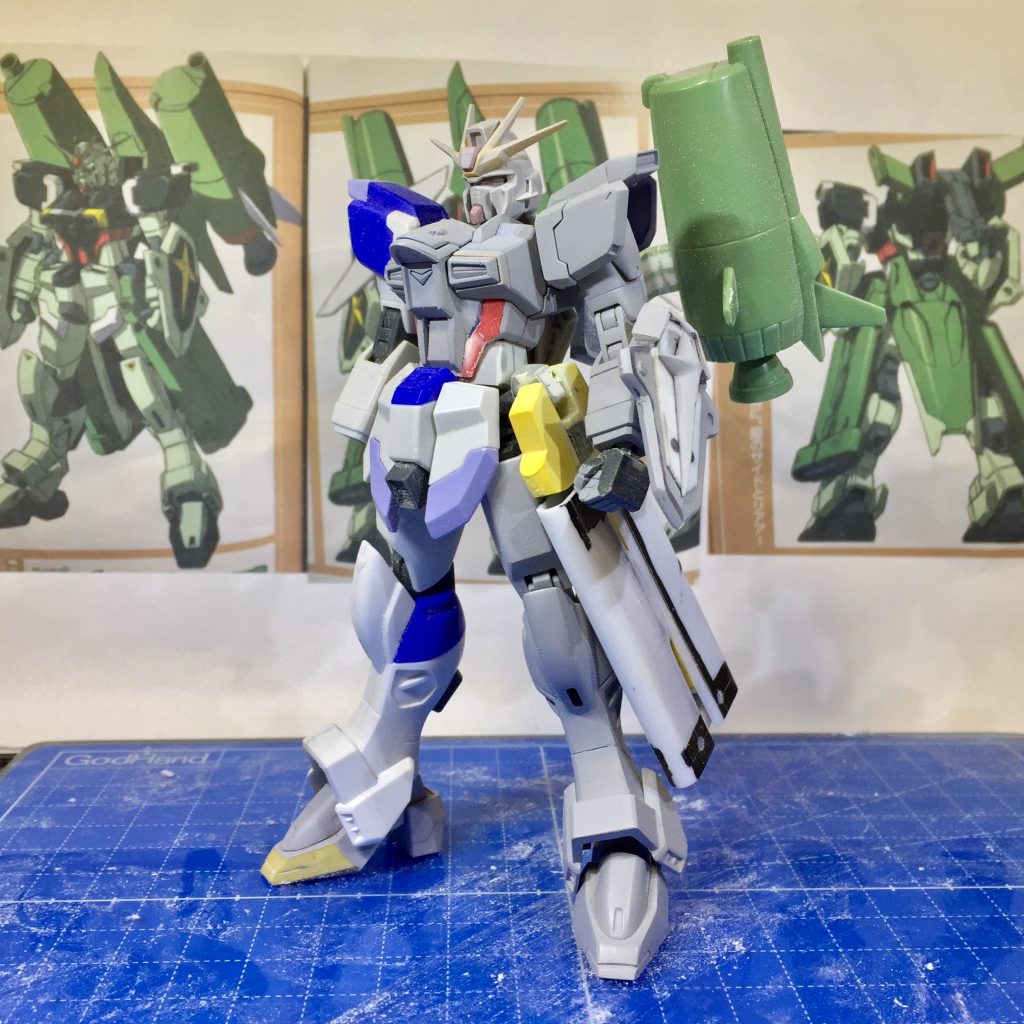 この段階でようやく腰のクロ―の大きさが決定しました
カオスインパルスの肝はここなのでここから先はとんとん拍子で進みました