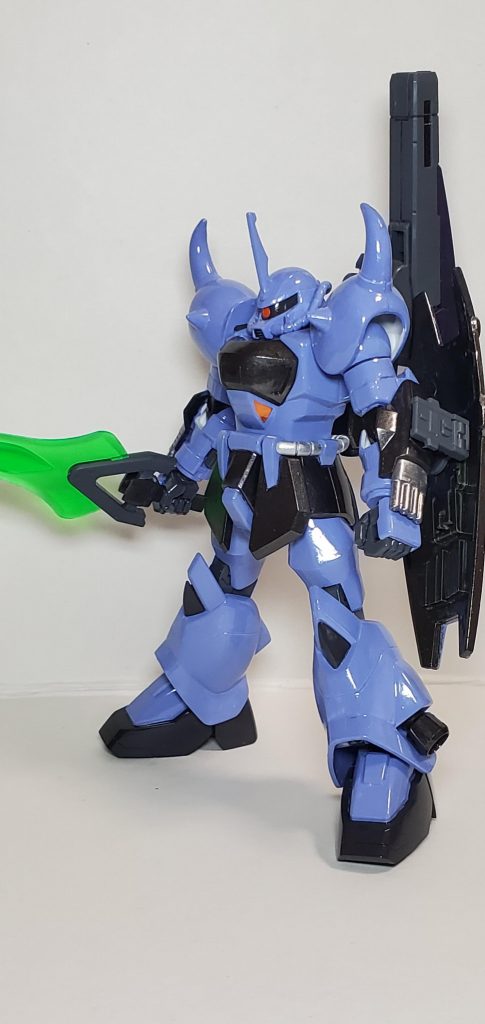 小、中学生ぐらいの時に作った機体でしたが、元のキット自体良い出来だと思います。
ほぼ色を塗っただけですが、造形が良いので様になってるかと。
もし機会があるならリバイブして欲しい機体の1つです。