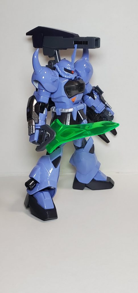 剣はポータントの物に持ち手を追加。
キャノンは前に向かせて左右に動きます。