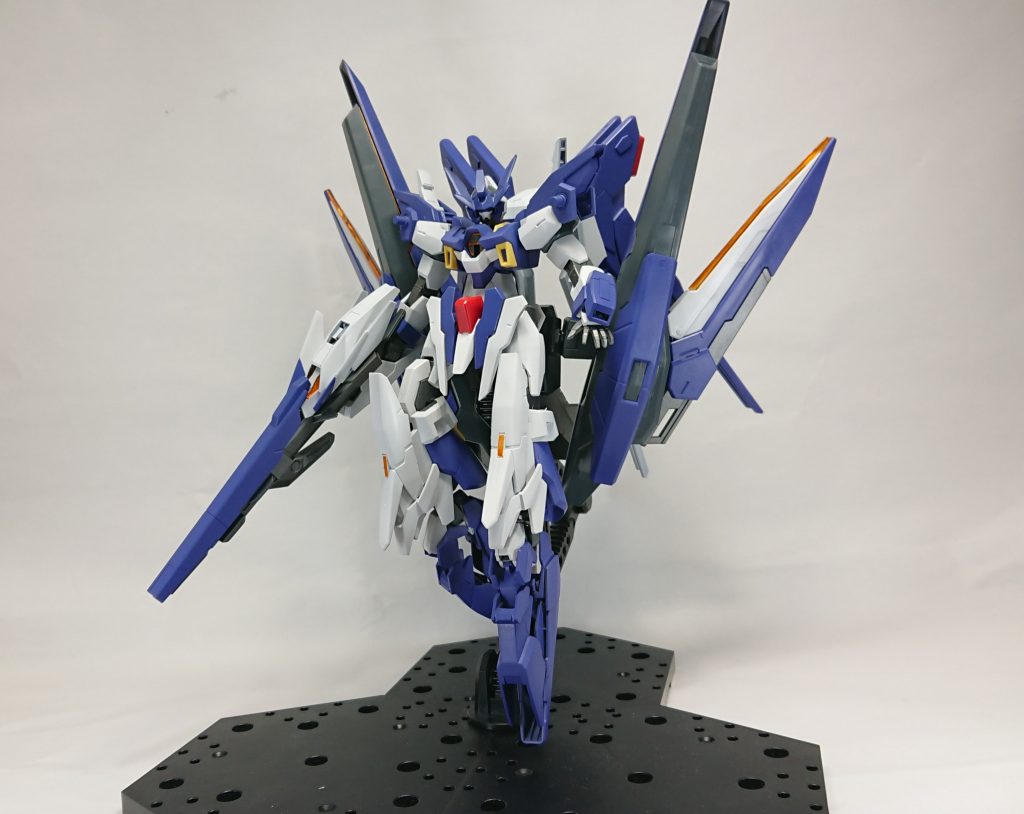 ──フロントショット──
↓製作レシピ↓
頭部:AGE-2マグナム
胸部:AGE-2マグナム
腕部:AGE-2マグナム×AGE-FX
腰部:ガンダムハルート
脚部:AGE-2マグナム×AGE-FX×ガンダムハルート
バックパック:ストライクフリーダム
以上の構成となっております。