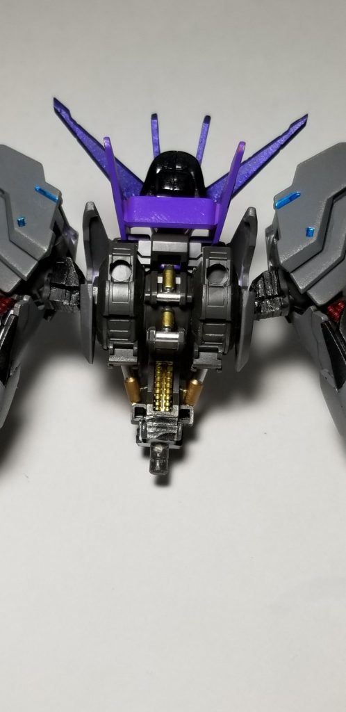 バックパックの裏にもしっかり塗装を施しました