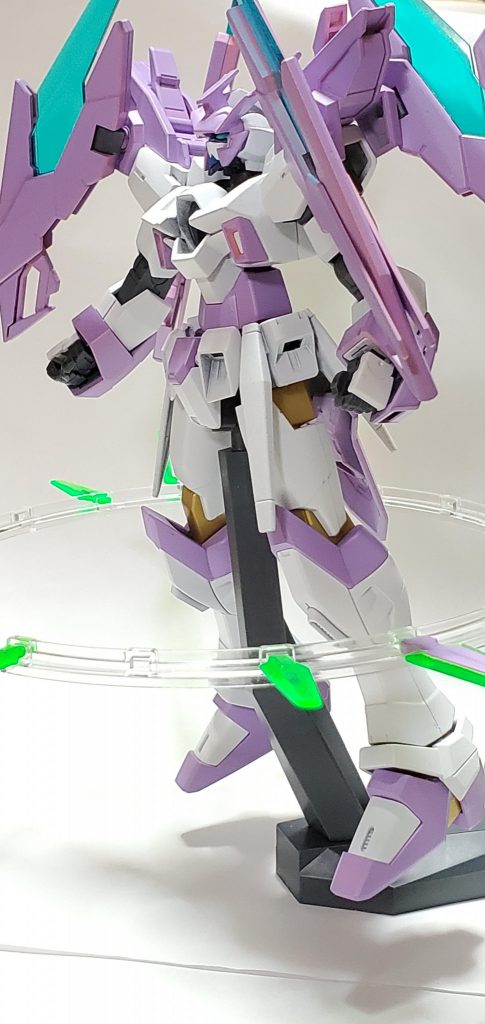 ファンネル射出
カラーはHiνガンダムをイメージしてます。