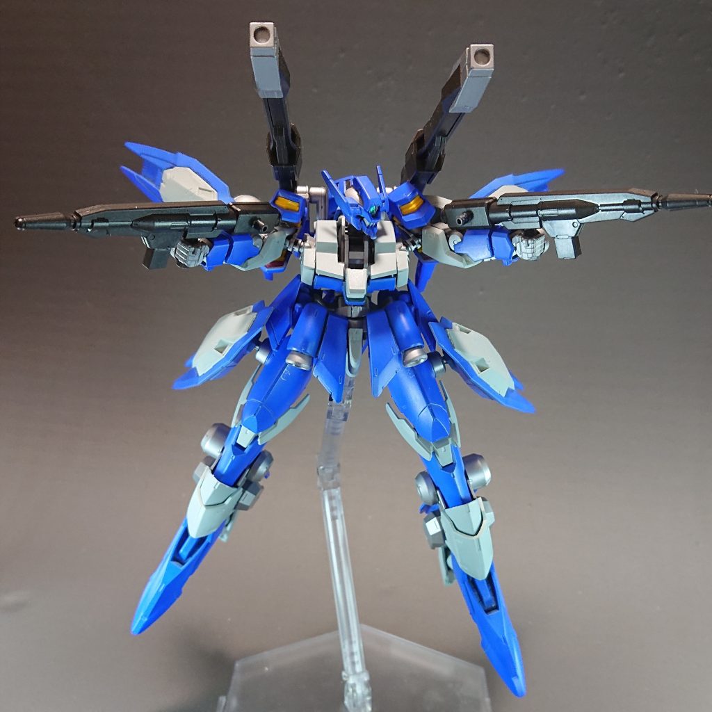 サブマシンガン二丁を構えて!
あまり銃をメインで考えないのでこういったポーズはあまり撮れないですね(笑)