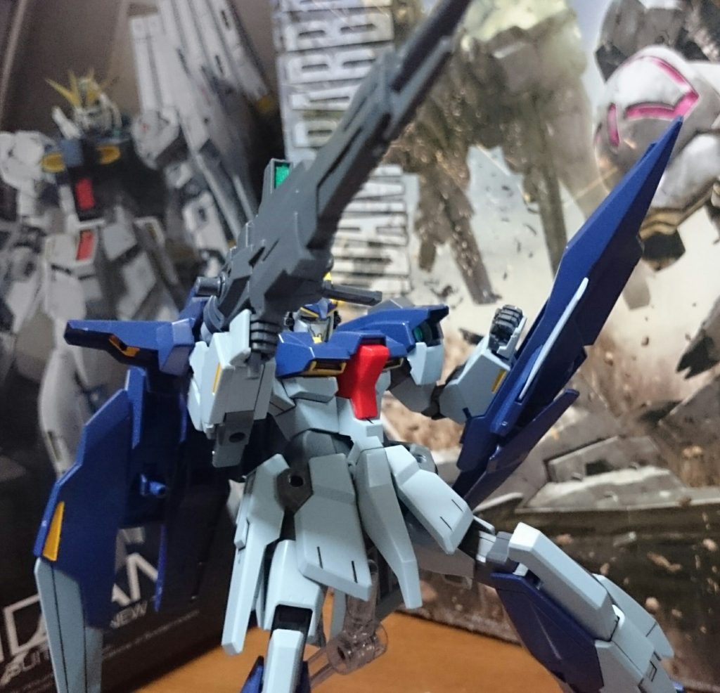 ・ビームライフル
連結ギミックはろまんっスねぇ。まぁ手首を限界まで引き出さないと厳しいんスけど