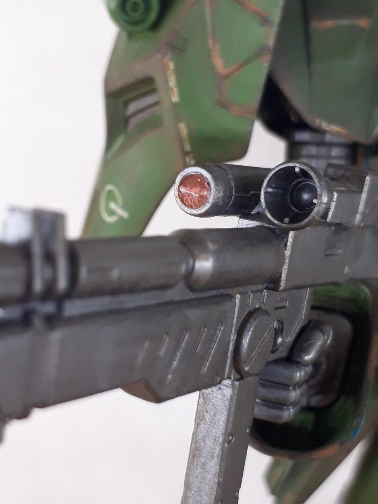 スコープにHアイズ入れてます。