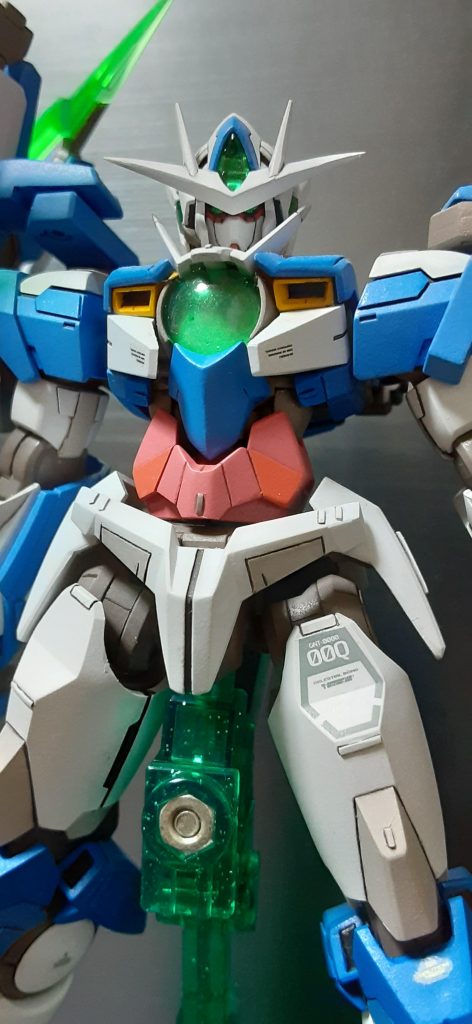 青、赤、白、
それぞれ二段階の塗装