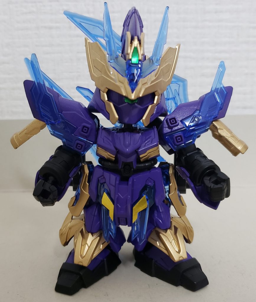 武器 機略双鉞はムーンガンダムのサイコプレートのように装着出来ます。