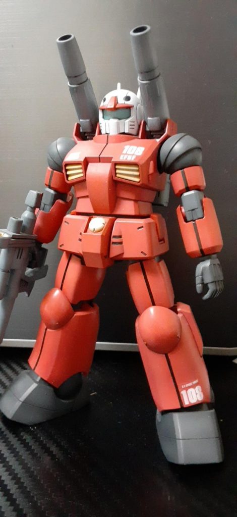 可動はリヴァイブ版に敵いませんが、体型はこっちの方が好みです。