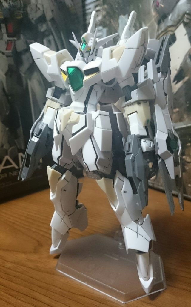 ・リバーシブルガンダム
特に加工してないスミ入れと部分塗装っス。