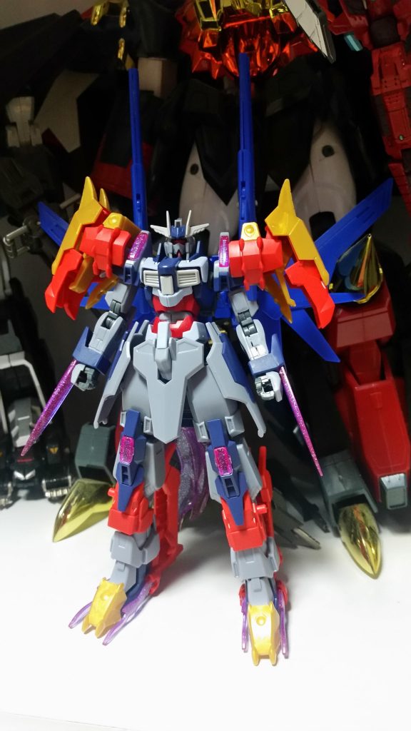仮組です。
アヴァランチレックスバスターを肩、すねアーマー、下駄アーマー、テスト組み。
ピンバイスで穴開けて、ランナーで接続してます。