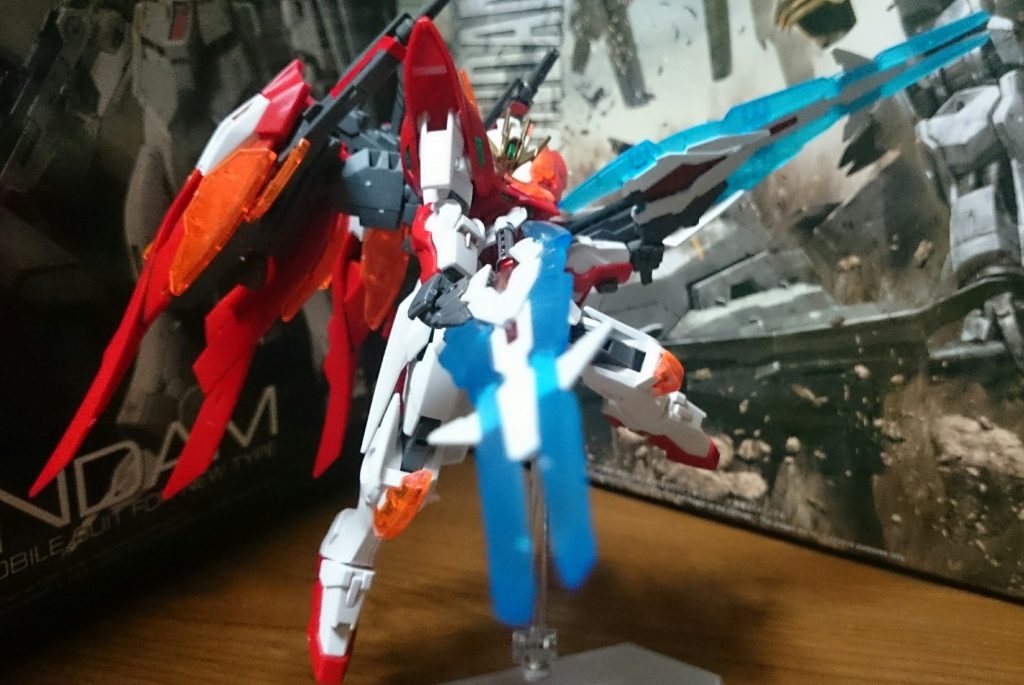 ・カレトヴルッフフェーダー ライフルモード

ストックが長くてポージングが限られてくるっス…