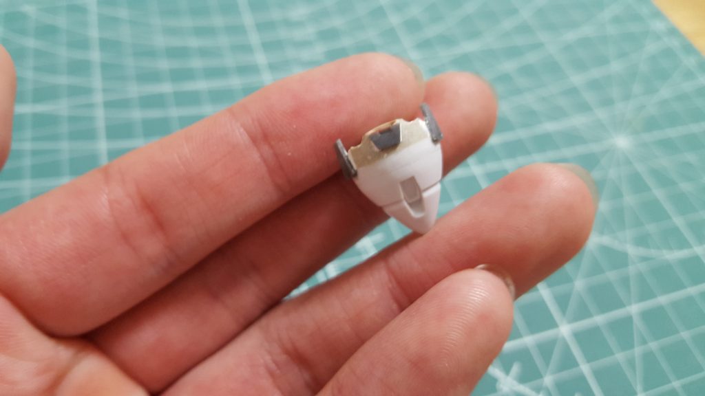 ディテールアップなどをする事で、胴体に付けたときに、違和感がでないように気を付けました。