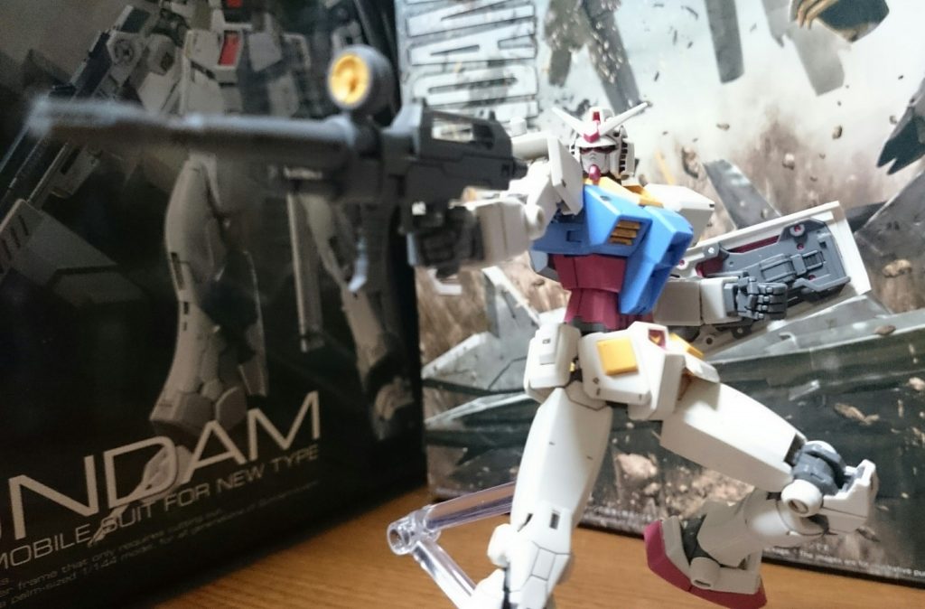 OPとかでよく見るポーズ！おそらく一番変化がないのはこのビームライフルっスね