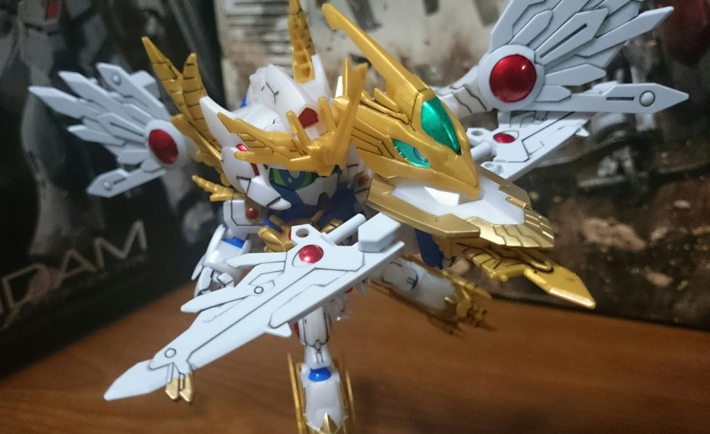 ・GNエクスバリスター
シールドであるGNガンシールドカスタムを中心に、GNグリップダガーとGNガンブレードを合体させたものっス!正直めちゃ好みっスよ!
自分、ライジングガンダムのライジングアローとか弓系の武器すごく好きなんで超興奮するっス!