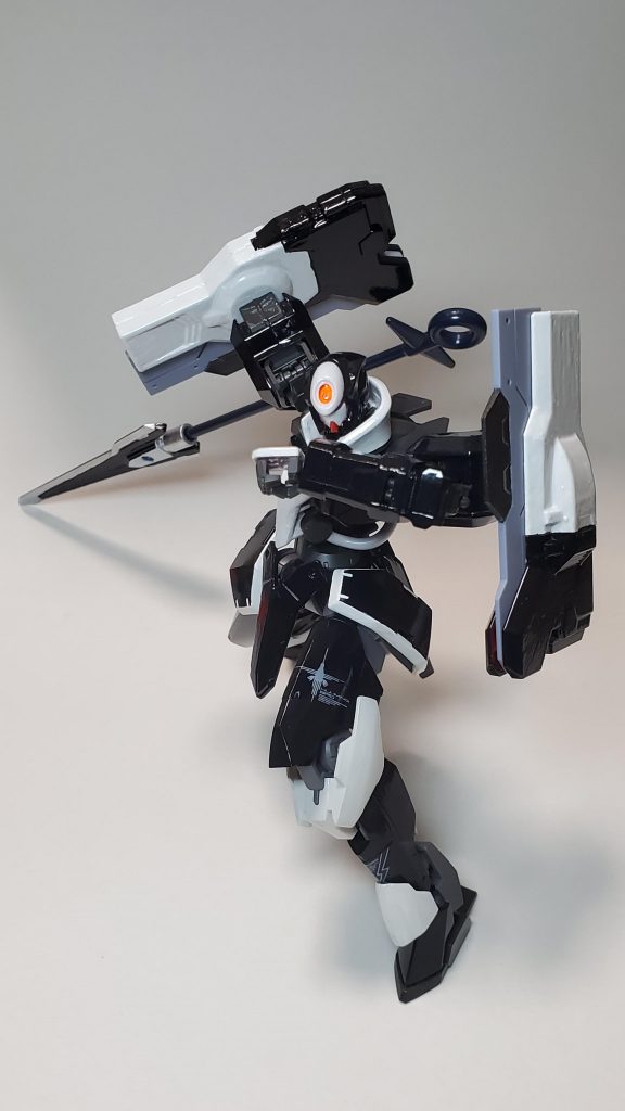 グルっと振り回した感じで。