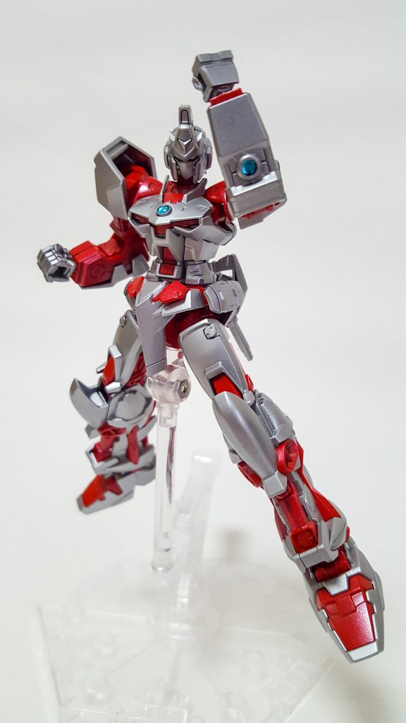 試合時間残り3分でウルトラトランザム発動
(決着を付けるためのシステム)
発動時には胸と腕の、クリアパーツが赤く光かる設定です!